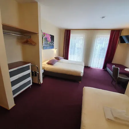 Hotel Bergschloesschen 2*