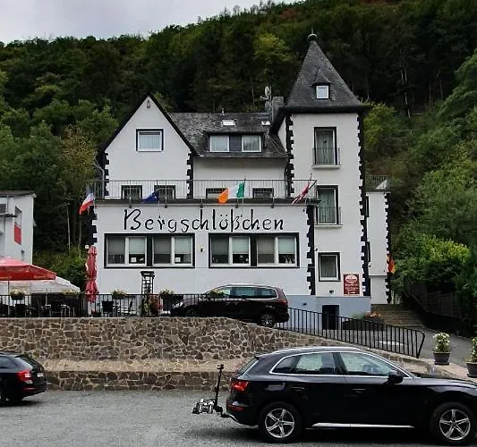 ホテル ベルグシュロスヒェン ボッパルト