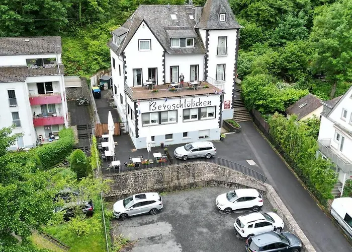 ベルグシュロスヒェン ホテル ボッパルト