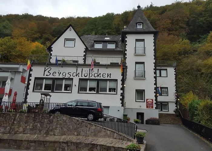 ベルグシュロスヒェン ホテル ボッパルト